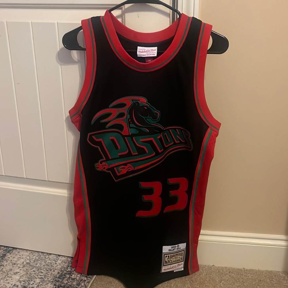 Pistons Jersey